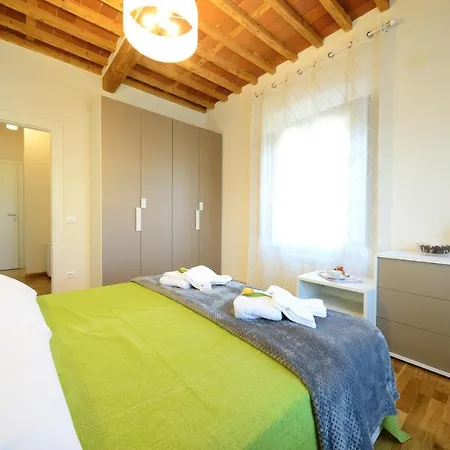 Dimora F F Famiglia Fanucchi Villa Lucca